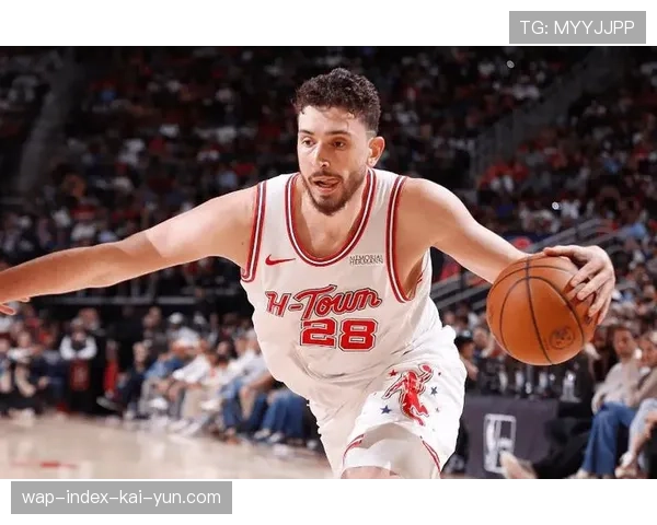 火箭申京18投6中效率低下 内线进攻失准影响全队控场节奏